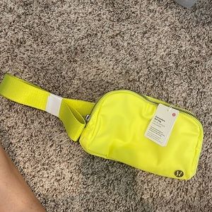 Lululemon Everywhere Belt Bag NWT